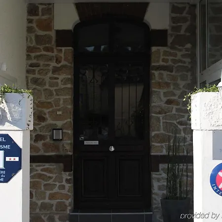 Hotel Le Saint Pierre - Demeures & Chateaux , 3*
