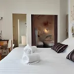 Le Saint Pierre - Demeures & Chateaux , 호텔 3*