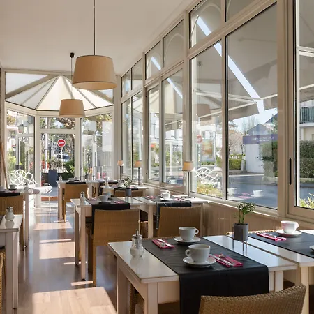Le Saint Pierre, Hotel 3*