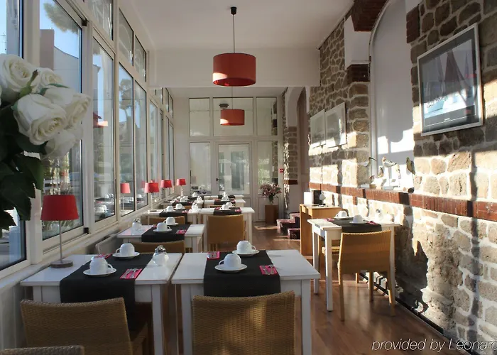 Le Saint Pierre - Demeures & Chateaux , 호텔 3*